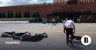На Красной площади задержали активистов