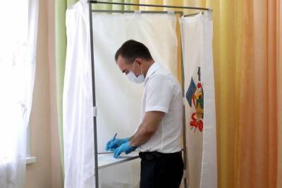 Вениамин Кондратьев вместе с семьей проголосовал за поправки в Конституцию РФ