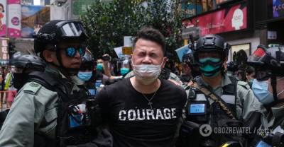 В Гонконге полиция разогнала тысячный митинг против Китая водометами. Фото
