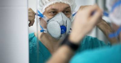 В Украине увеличили страховые выплаты медикам, которые через коронавирус получили группу инвалидности