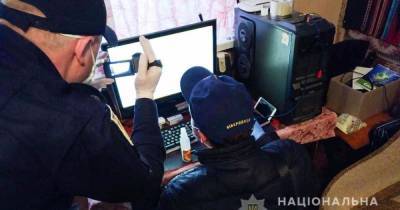 Подросток из Буковины сбывал персональные данные интернет-пользователей со всего мира