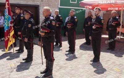 В Мелитополе казаки приравняли себя к полиции