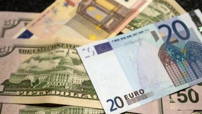 Управление рисками: как могут измениться курсы доллара и евро в июле