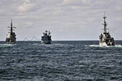 Северный флот РФ наблюдает за учениями НАТО в Атлантике и Норвежском море