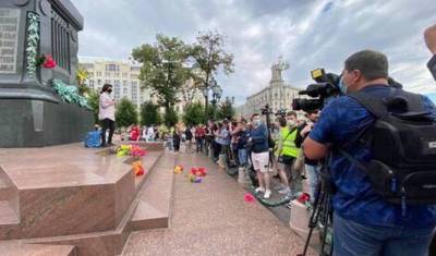 На акцию противников поправок к Конституции в Москве вышли несколько сотен человек