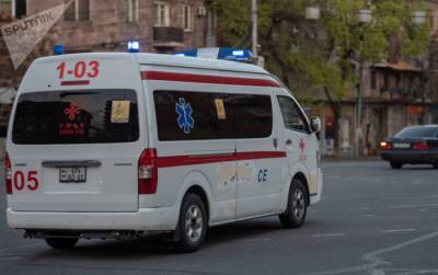 ДТП с участием машины "Скорой помощи" в Армении: пострадали восемь человек
