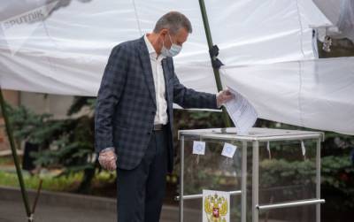 Свыше 1330 россиян проголосовали на участке, закрепленном за посольством России в Армении
