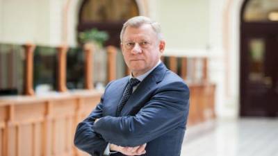Глава НБУ Смолий подал в отставку из-за политического давления