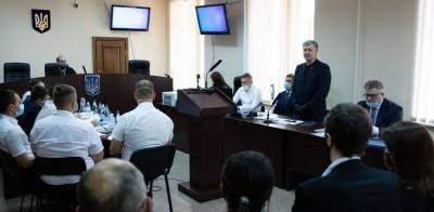 Суд над Порошенко — это попытка вернуть Украину в сферу влияния России — Булавка