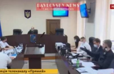 Появилось видео, как Порошенко просит отпустить прокурора в туалет