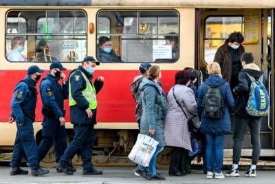 В Черновцах ослабили карантин: разрешили проезд без спецсправок