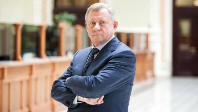 Глава Нацбанка Украины попросился в отставку