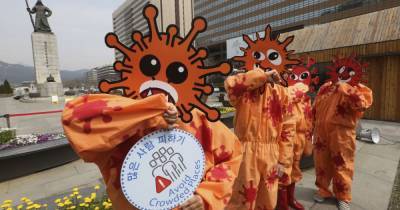 Застряли в игре "Убей крота": в Южной Корее рассказали о ситуации с коронавирусом