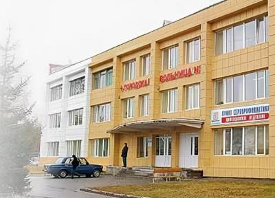 Из-за скандальных фото мешков с ветошью: уволен глава минздрава Томской области