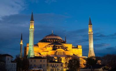 FT: Эрдоган отверг возражения Запада по поводу «исламизации» собора Святой Софии, а с РФ на это пока не решился