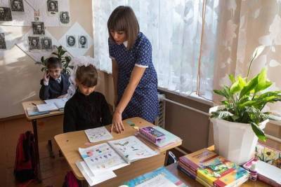 Доплату в 5 тысяч рублей ежемесячно получат ивановские педагоги за классное руководство