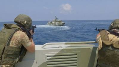 Моряки России и Сирии провели совместные учения — зрелищное видео