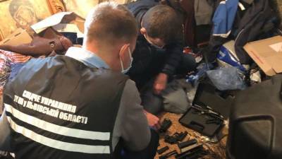 Во Львовской области поймали священника - торговца оружием