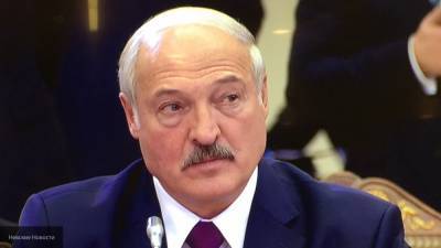 Лукашенко предупредил об угрозе краха политического строя Белоруссии