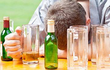 «Мозг умирает»: врач рассказал, как частое употребление алкоголя влияет на организм