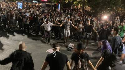В Белграде после протестов не стали вводить комендантский час