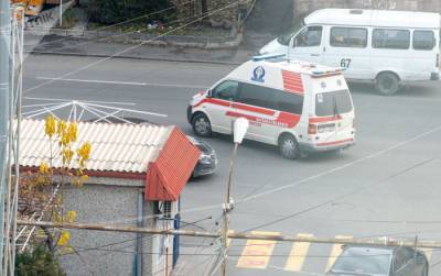 Драка в Ереване закончилась поножовщиной: 45-летнего мужчину госпитализировали