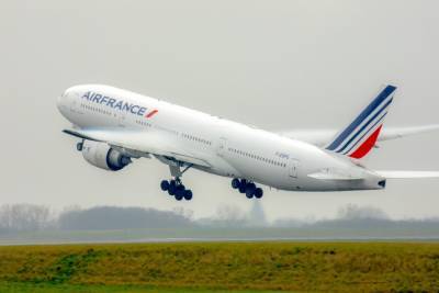 Air France возобновляет регулярные авиарейсы в Украину: направления и даты