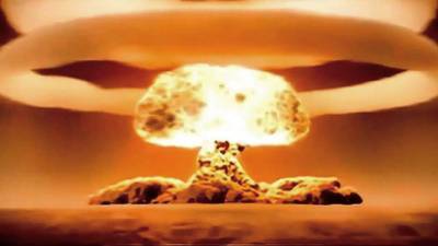 Лавров заявил о возросших «ядерных рисках»