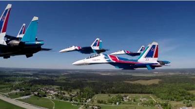 Новейшие истребители СУ-35С прямо с завода прибыли в Кубинку