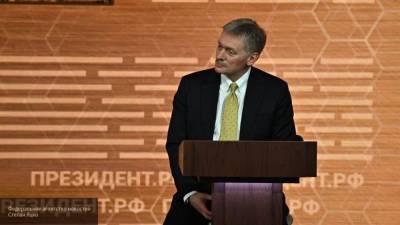 Песков заявил, что в Кремле не обсуждают отмену "дня тишины" на выборах в РФ
