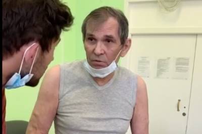 Сын Алибасова показал видео посещения отца в больнице