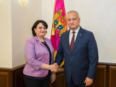 Глава Минздрава Молдавии вместо вотума недоверия получит орден