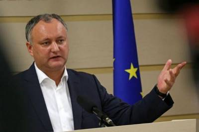 Президент Молдавии уверен, что пугает оппозицию до дрожи в коленях