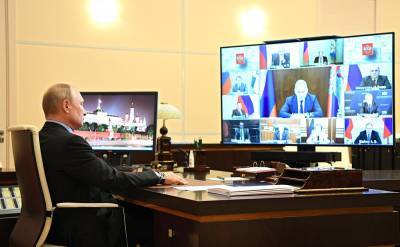 Путин обсудил с Совбезом ситуацию на Украине и в Ливии