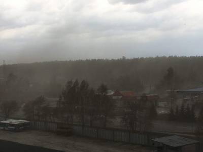 В Свердловскую область идут дождь, град и шквалистый ветер