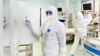 Росстат: В мае от коронавируса в России умерли 7444 человека. Еще в 5000 случаях COVID-19 указан среди прочих причин смерти