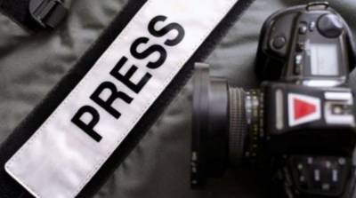 В Украине за три года зафиксировали 239 нападений на журналистов — JFJ