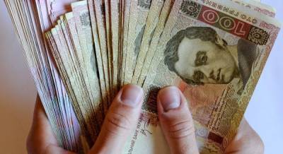 Украинцы держат «на руках» почти 450 миллиардов гривень