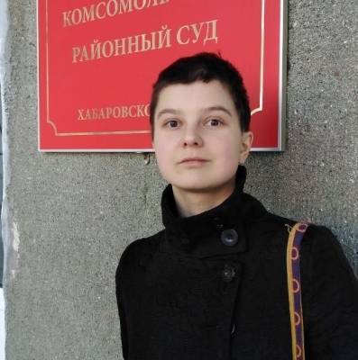 Художницу Юлию Цветкову оштрафовали на ₽75 тыс. рублей за рисунок против гомофобии