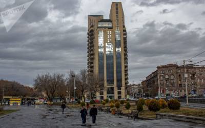 Банки идут в "массы": смогут ли власти Армении дать людям жилье и стимулировать демографию