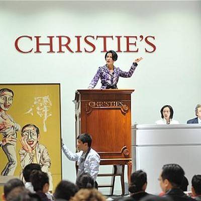 Аукционный дом Christie's впервые организовал в пятницу продажу произведений искусства на четырех площадках
