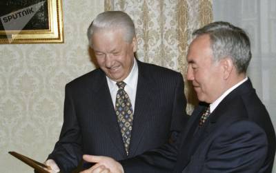Уникальный подарок Назарбаева Борису Ельцину спустили с молотка