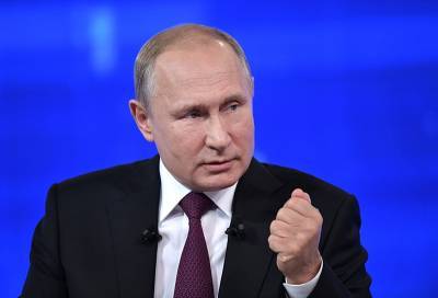 Путин о внешней политике: мы не должны выглядеть как "придурки с бритвой"