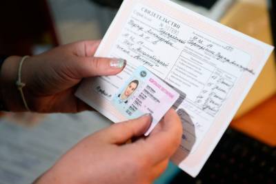 Десятки жителей Башкирии купили водительские права: вскрылась целая схема