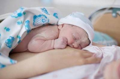 В Виннице женщина родила на улице из-за дезинфекции в роддоме