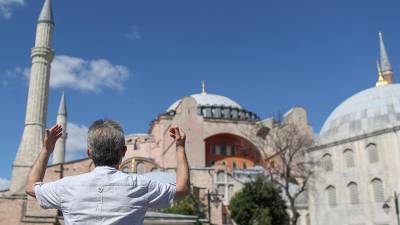 ЕС выразил сожаление в связи с решением Турции сделать собор Святой Софии мечетью