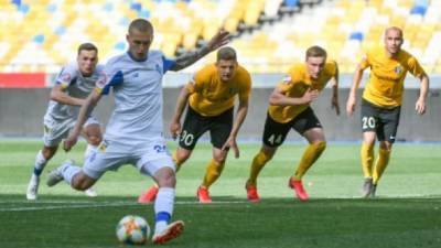 УПЛ: где и когда смотреть матчи 30-го тура чемпионата Украины по футболу
