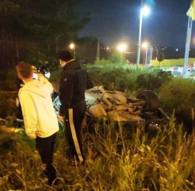 Водитель Mitsubishi погиб и еще два человека получили травмы в ДТП на улице Осенней