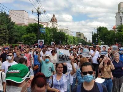 Хабаровск вышел на акцию протеста против ареста губернатора Фургала