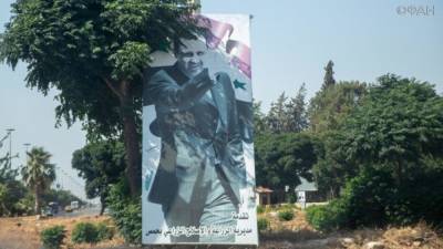 Башар Асад - Асад сорвал поставки оружия в Идлиб, уничтожив сеть контрабанды в Сирии - riafan.ru - Сирия